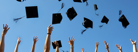 Gifts to Celebrate Your Grad | The Ultimate Graduation Gift Guide 2024