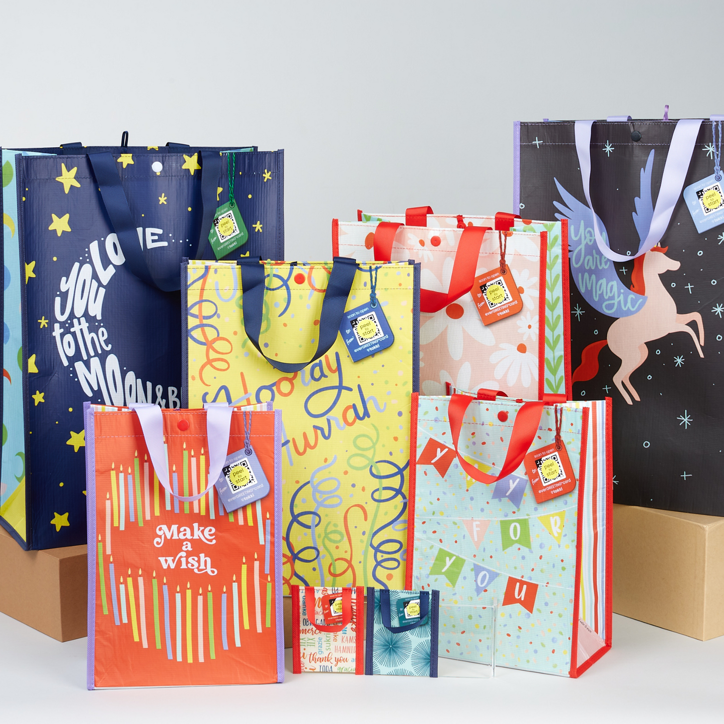 Daisy Chain | Large | Reusable Gift Bag + QR Greeting Card