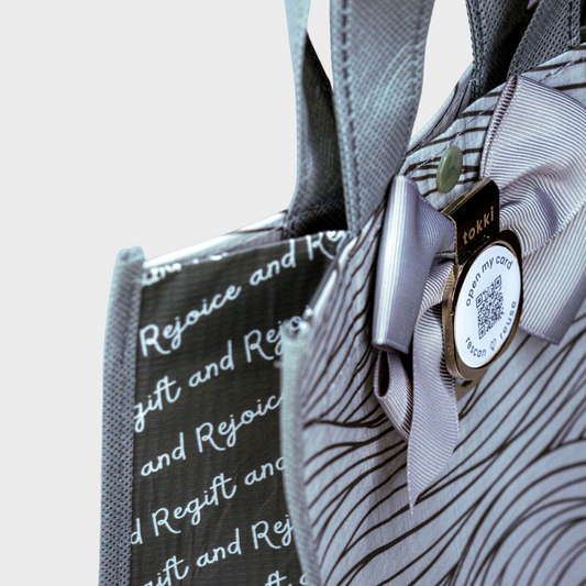 Wave | Medium | Reusable Gift Bag + QR Greeting Card