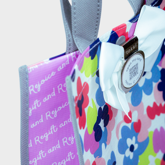 Play | Wine | Reusable Gift Bag + QR Greeting Card