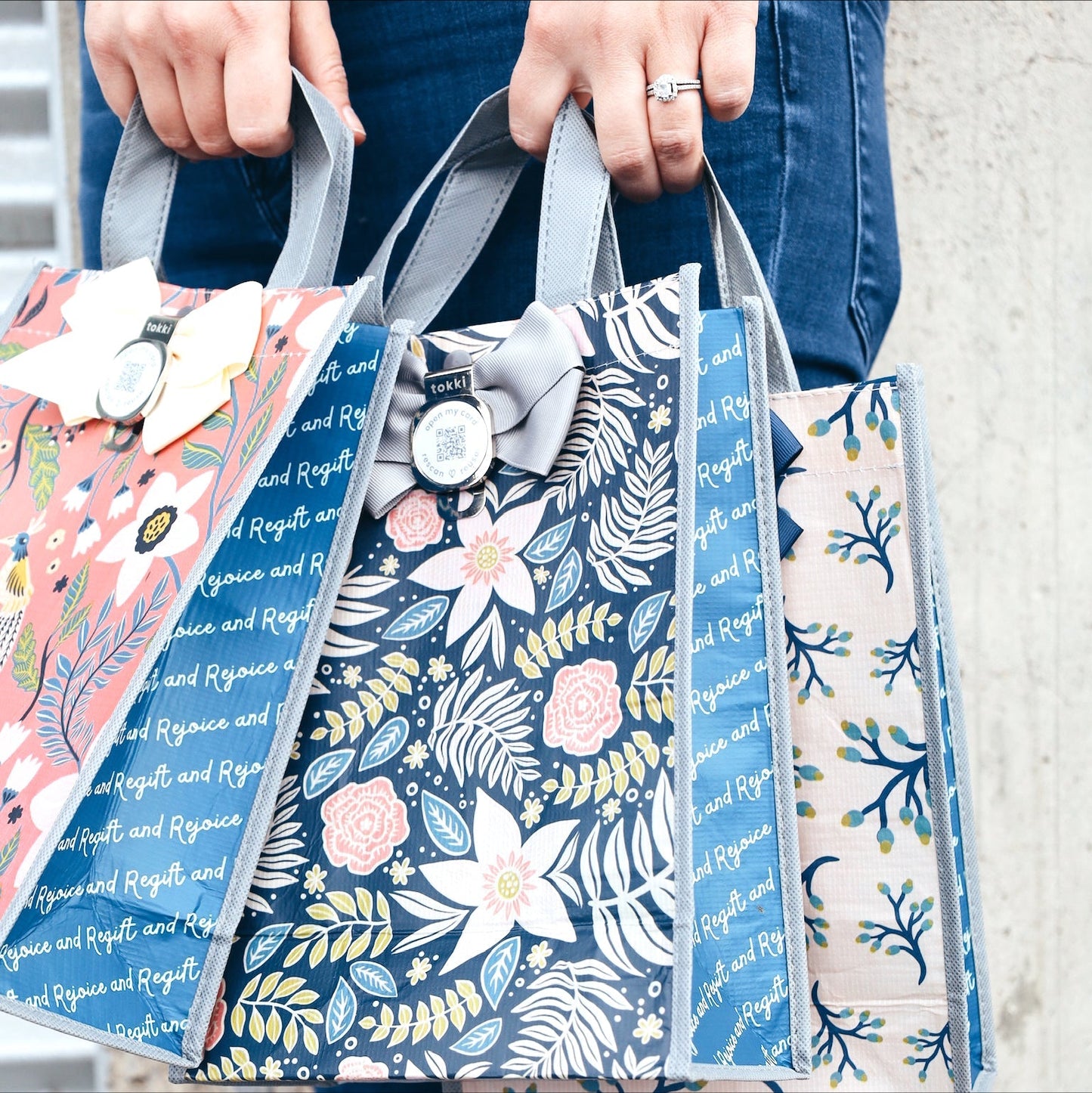 Charm | Large | Reusable Gift Bag + QR Greeting Card