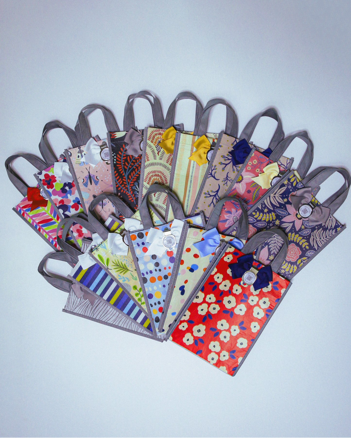 Bestsellers Bundle | Reusable Gift Bag + QR Greeting Card Set | 15 Medium Bags