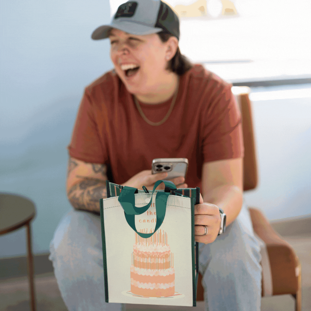 Girlfriend Bundle | Reusable Gift Bag + QR Greeting Card | 8 Pieces